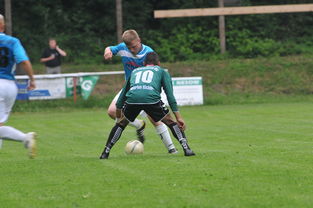 九游娱乐网页版-中超球队定位球战术对比研究，中超潜力中场